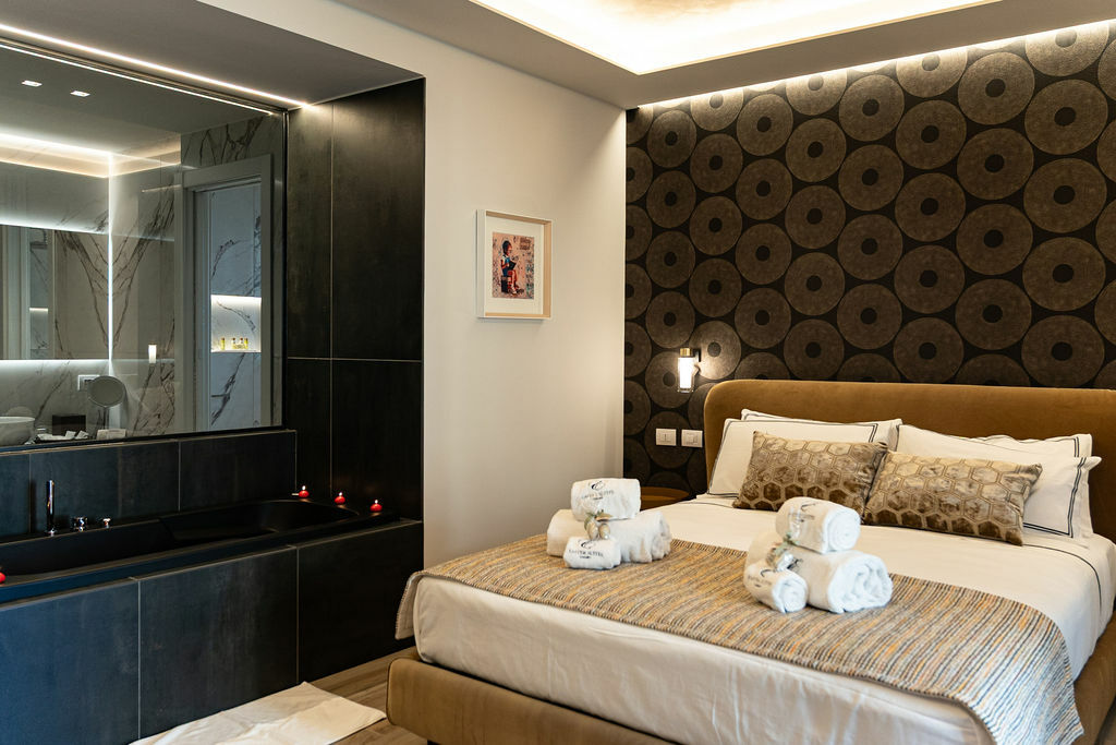 Open, light-filled suite living space