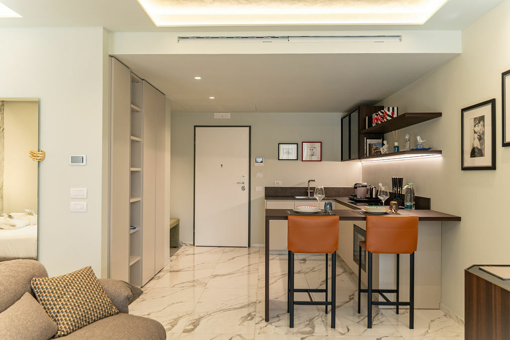 Refined suite detail